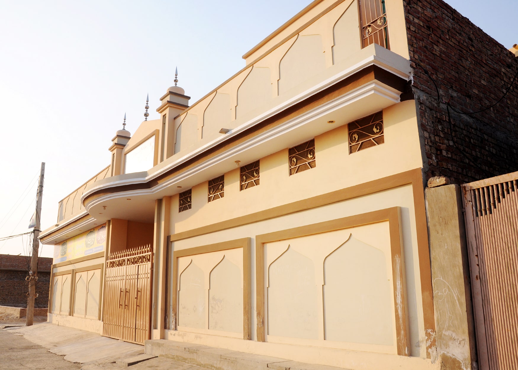 Masjid 33